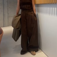 BRAUN    wide bottom