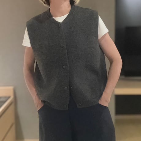 knit vest “soft”