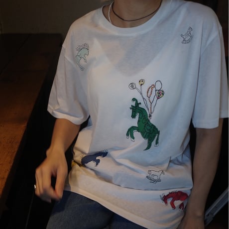 horse T