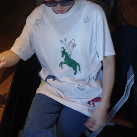 horse T