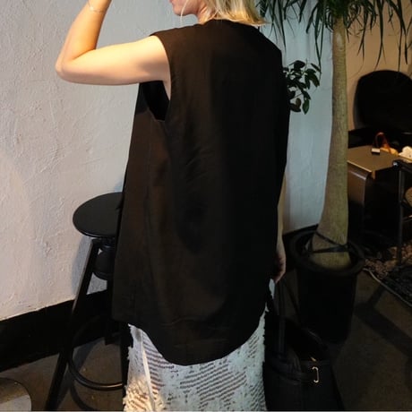 light gilet