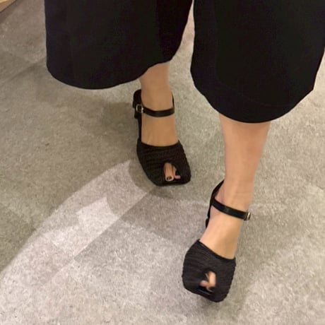 raffia sandal