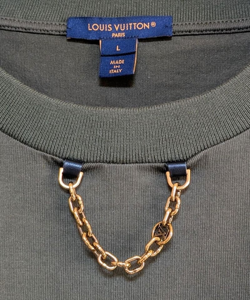 Louis Vuitton モノグラムチェーン装飾 ZIPTシャツ 半袖オリーブ | Offi