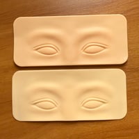 ３D人工皮（眉＋目）
