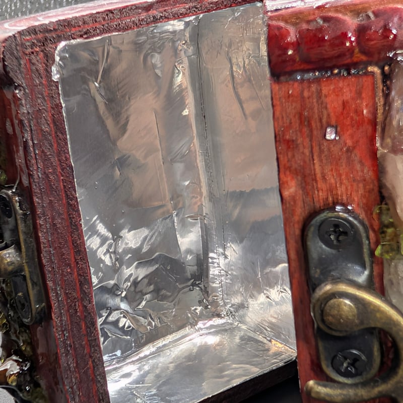 【1点物】 ソロモン王の鍵 護符魔術オルゴンボックス 〜日曜日照応・太陽護符〜 1点物】 ソロモン王の鍵 護符魔術オルゴンボックス 〜日曜日照応