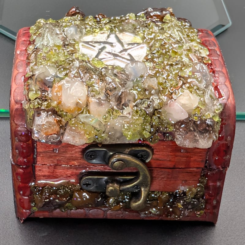 1点物】 ソロモン王の鍵 護符魔術オルゴンボックス 〜日曜日照応・太陽