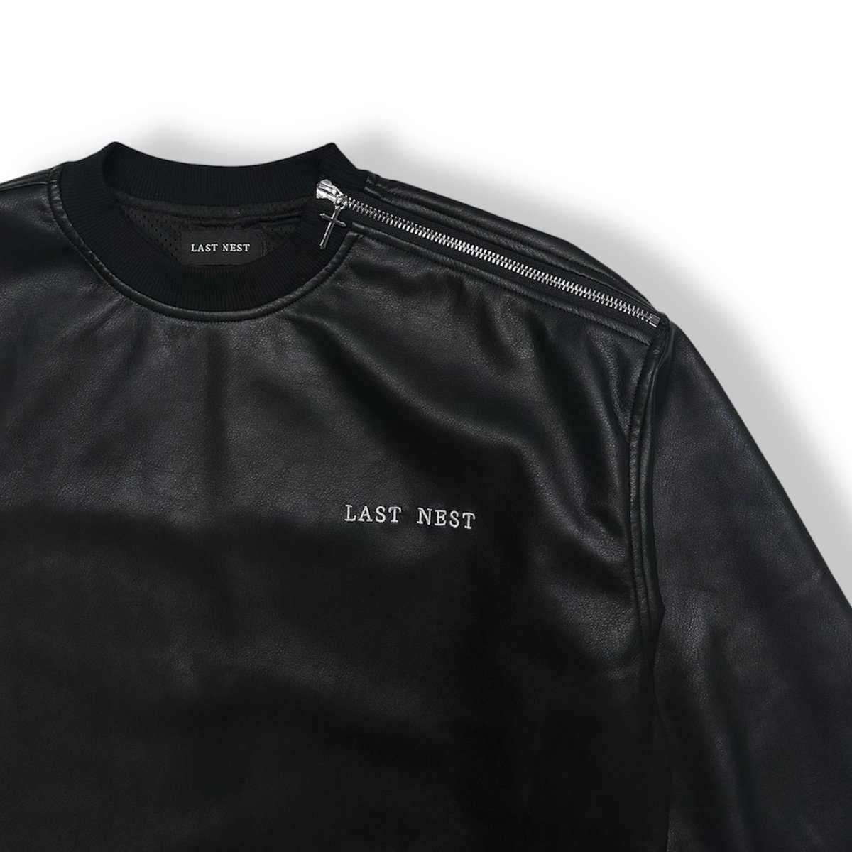 LAST NEST /leather crewneck | OTHELLO FUKUOKA