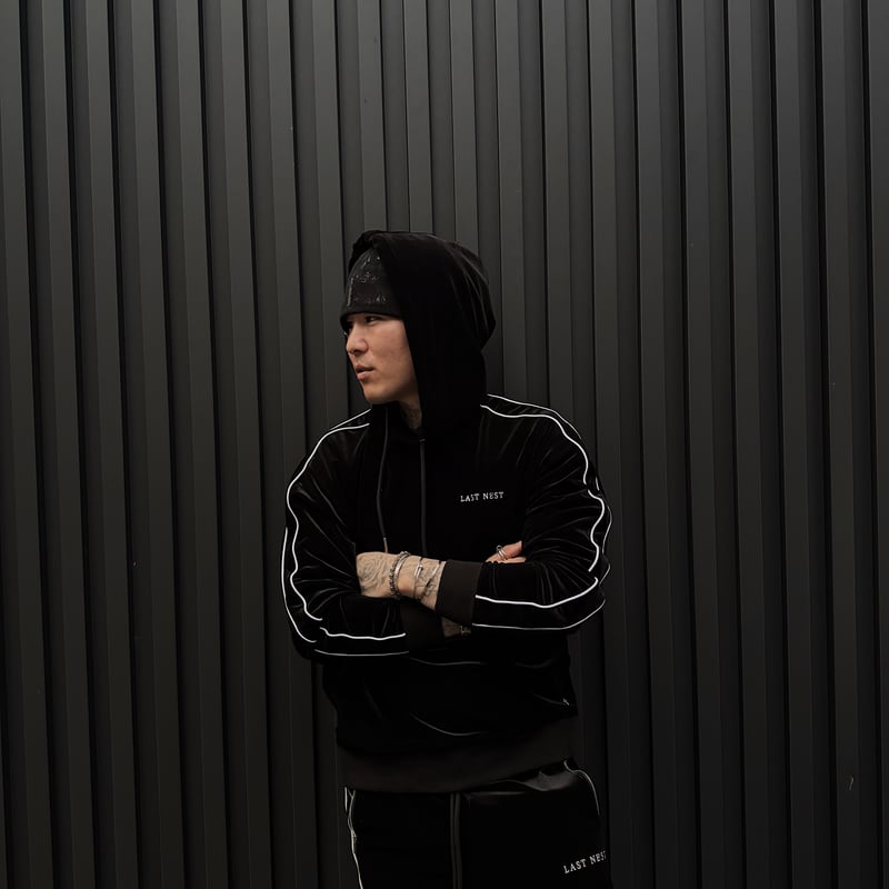 LAST NEST /OTHELLO exclusive velour track hoodi