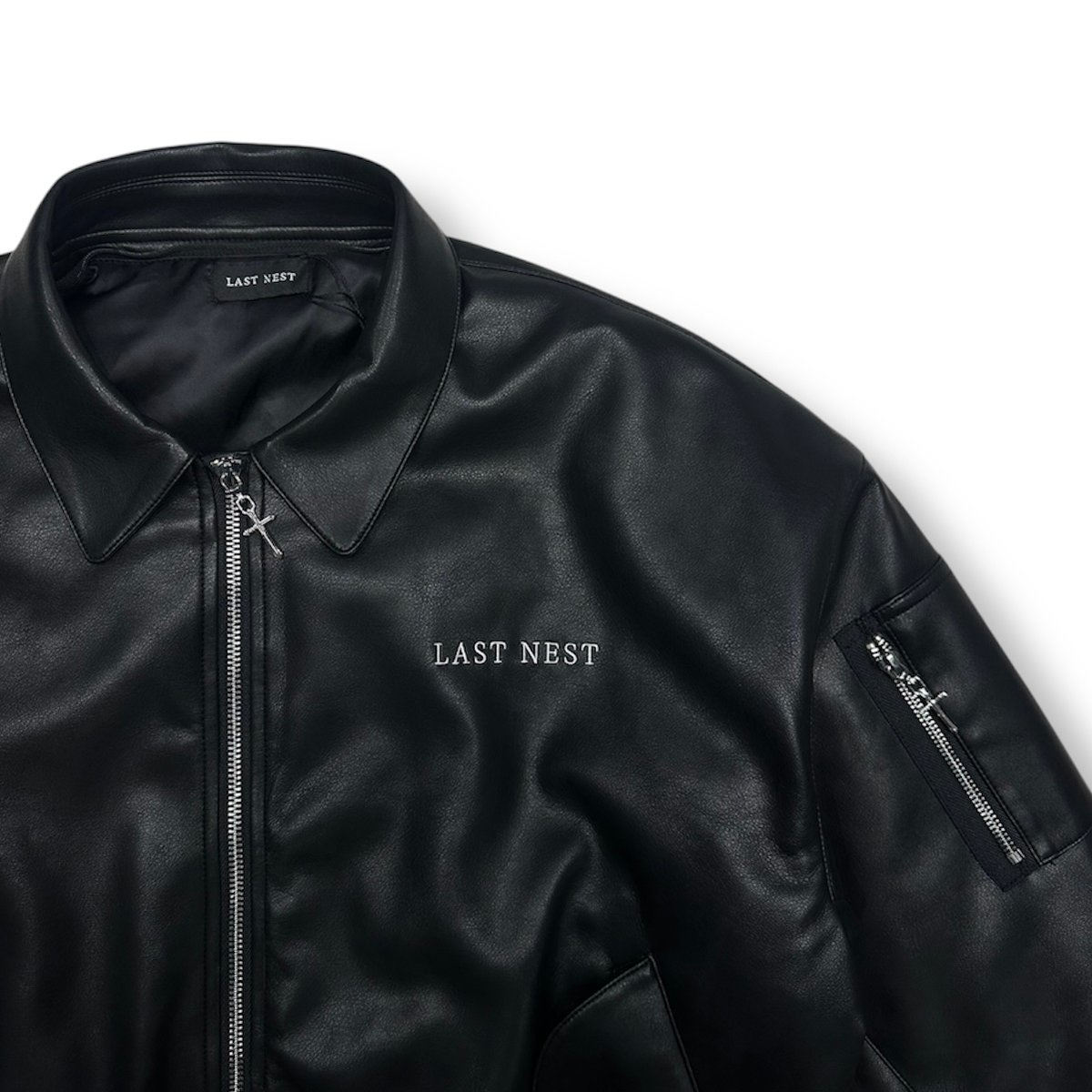 ジャケット・アウター LAST NEST hoodedfauxleatherflightjacket