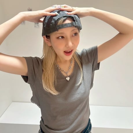 back twin ribbon tee