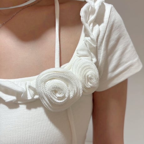 frill round neck rose string top