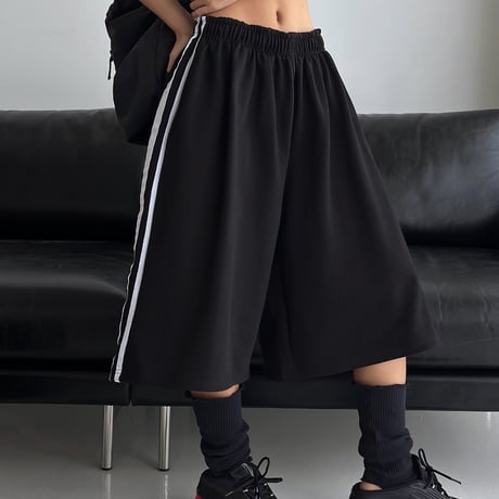 side-stripe oversized bermuda shorts
