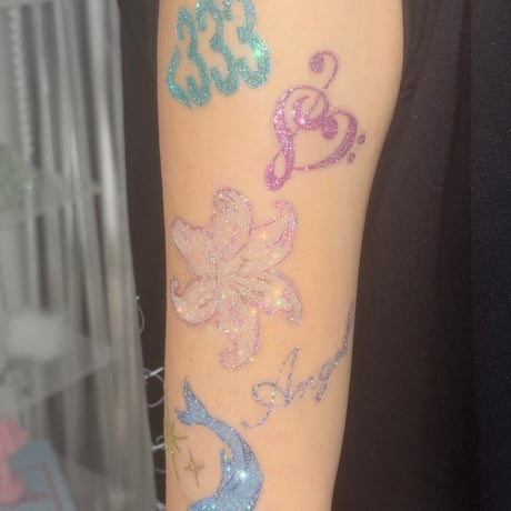 Lily & Dolphin <333 Body Jewelry Sticker 🐬🌺