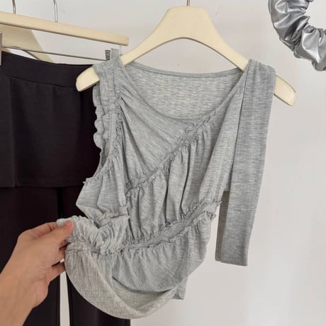 frilled shirring sleeveless top