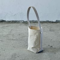 ei-tote "BUCKET"