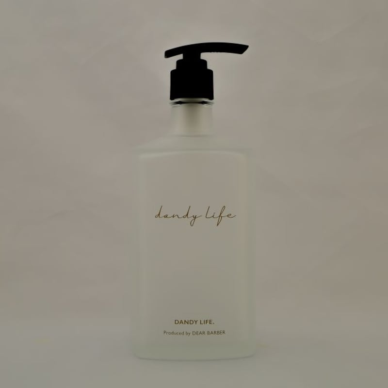 ｸﾞﾗｽﾎﾞﾄﾙ付》 dbｼｬﾝﾌﾟｰ/500ml ￥4,500+税 | DANDY LIFE