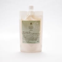 トリートメントシャンプー 詰め替え用（300ml）