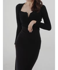 Slit V-Neck Knit（ニット）