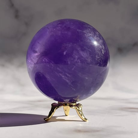 【現品限り】パープルフローライト レインボー入り 丸玉 置き物 ※金台座付き 【メール便不可】 yan15229