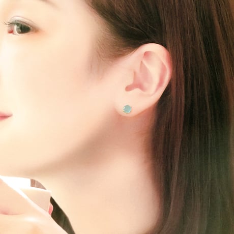 アクアマリン（グリーン）のカボションピアス（6mm）Silver925 18KGP