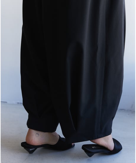 Balloon wide trousers(Black)