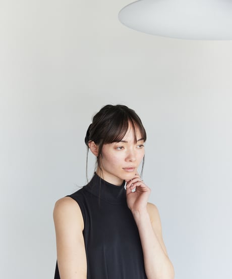 ＜ARCHIVE EDIT＞Floating High-Neck Dress