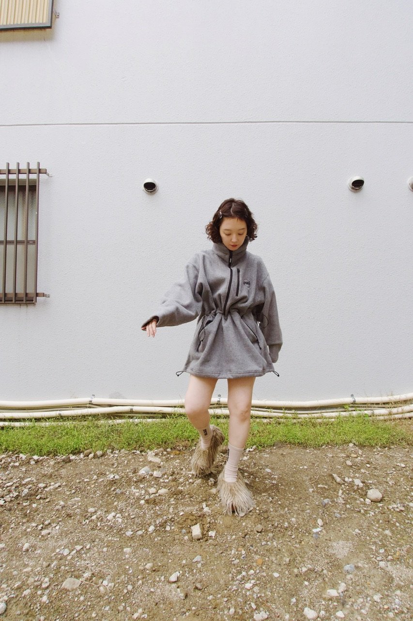 HOLIDAY. / CLASSIC FLEECE ANORAK DRESS | JURK M