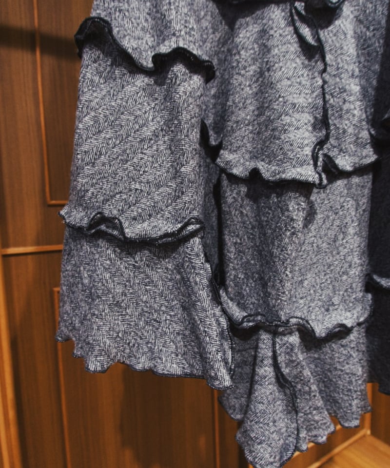 最終値下げ★ FUMIE TANAKA frill jk ブラック　新品未使用 FUMIE=TANAKA / frill sk | JURK MAISON CÏTY