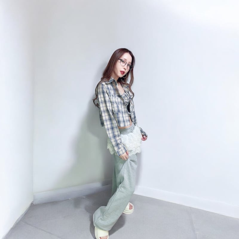 フリル付パンツグレー🩶 ̖́- | lazo