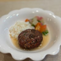 蝦夷鹿ハンバーグとグリル野菜ごはん