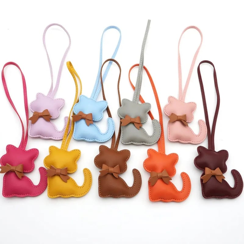 N0038K 可愛い猫のpuレザーストラップ バッグチャーム | りさいくる