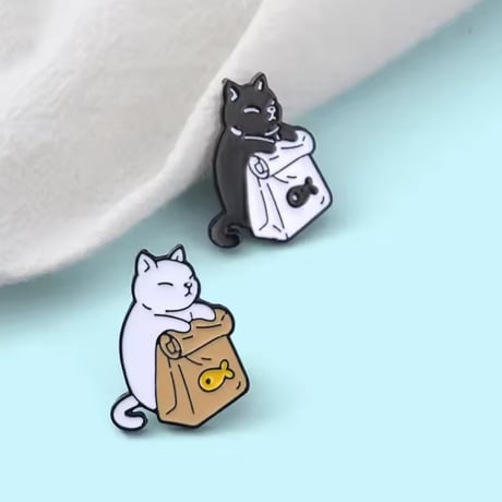 猫のブローチ | STORES