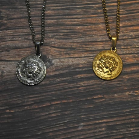 Compass Motif Necklace【ゴールド／シルバー】《送料無料》