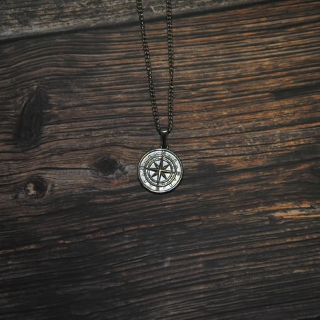 Compass Pendant Necklace【ゴールド／シルバー】《送料無料》
