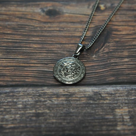 Compass Motif Necklace【ゴールド／シルバー】《送料無料》