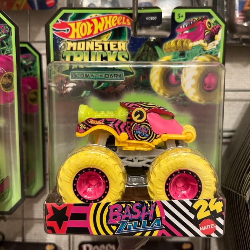 激レア！蓄光！ホットウィール　モンスタートラック　ミッドウエスト　マッドネス 激レア！蓄光！ホットウィール モンスタートラック ミッド