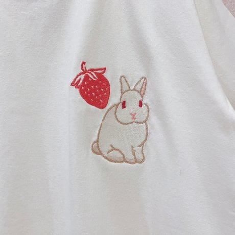 ラビット刺繍Tシャツ(ワンポイント刺繍)
