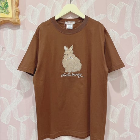 ラビット刺繍Tシャツ(大きめ刺繍)