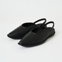 Flat Shoes<Black>