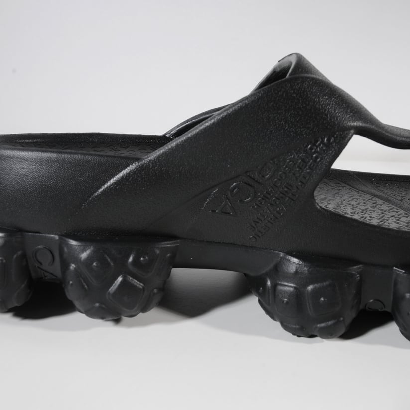 ゲリラセール中【美品】ダニエラアンドジェマ 24.5 黒 ゴールドビット 黒 Flip Strap Sandals<All Black> | CARIGA(カリガ) 公式オ