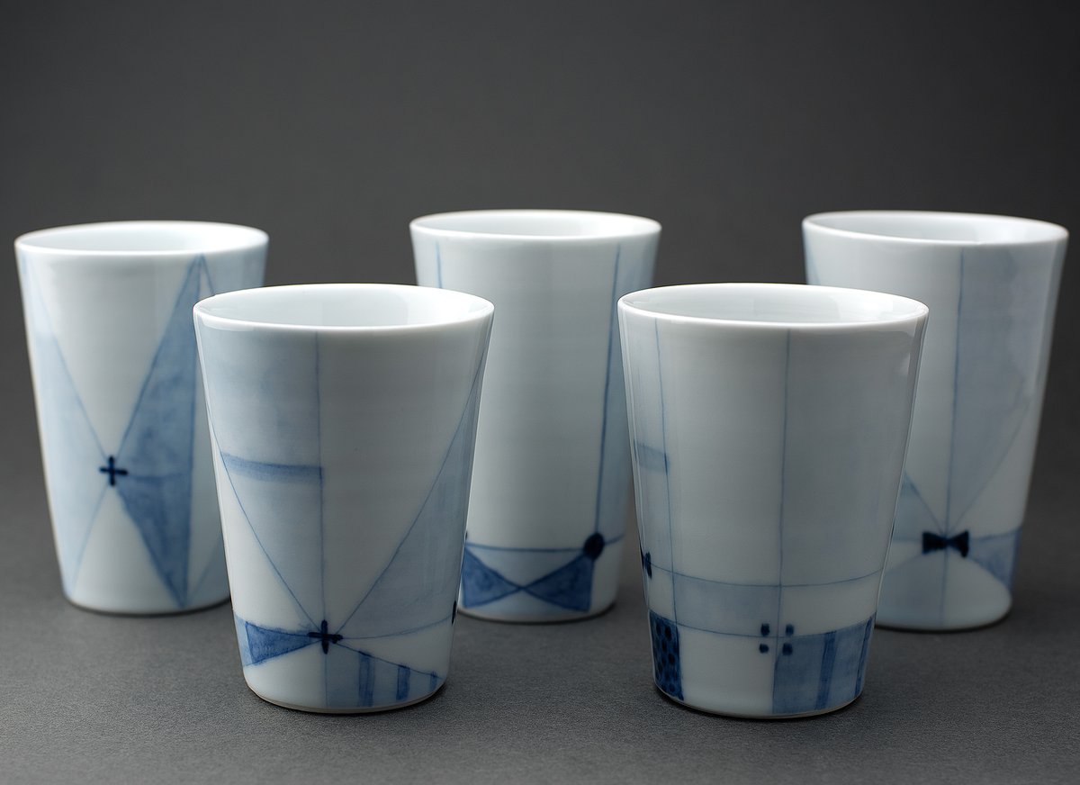 線象嵌染付 フリーカップ 柴田良三 作 | Life with Kogei 暮らしに工芸を