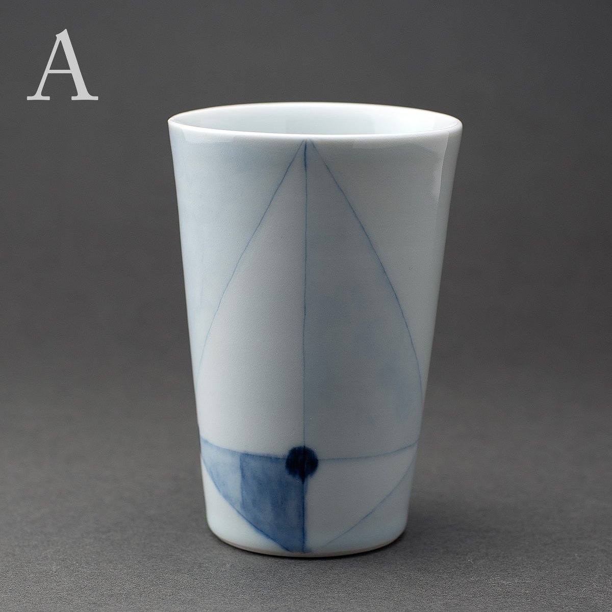 線象嵌染付 フリーカップ 柴田良三 作 | Life with Kogei 暮らしに工芸を