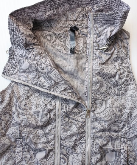 floral patterned zip vest