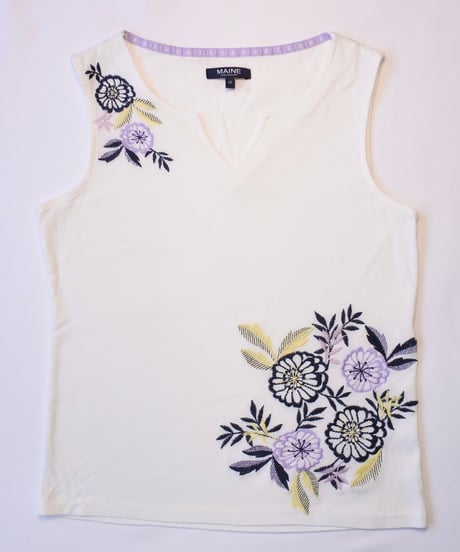flower embroidered top