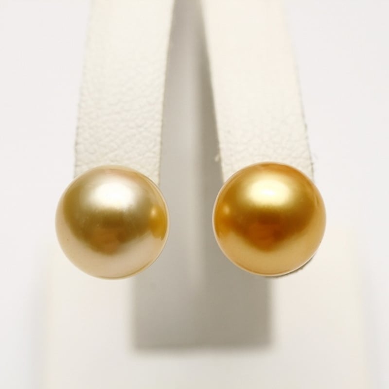 南洋白蝶真珠パールピアス　8mm　ナチュラルゴールドマルチカラー　K18製 南洋白蝶真珠パールピアス 8mm ナチュラルゴールドマルチカラー K18製