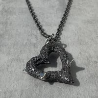 IBARA OPEN HEART NECKLACE