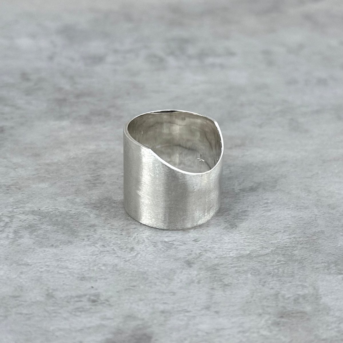 バイエルン地方　ドイツ南部　アクセサリー　シャリバリ CIGAR RING RING | SUSABI