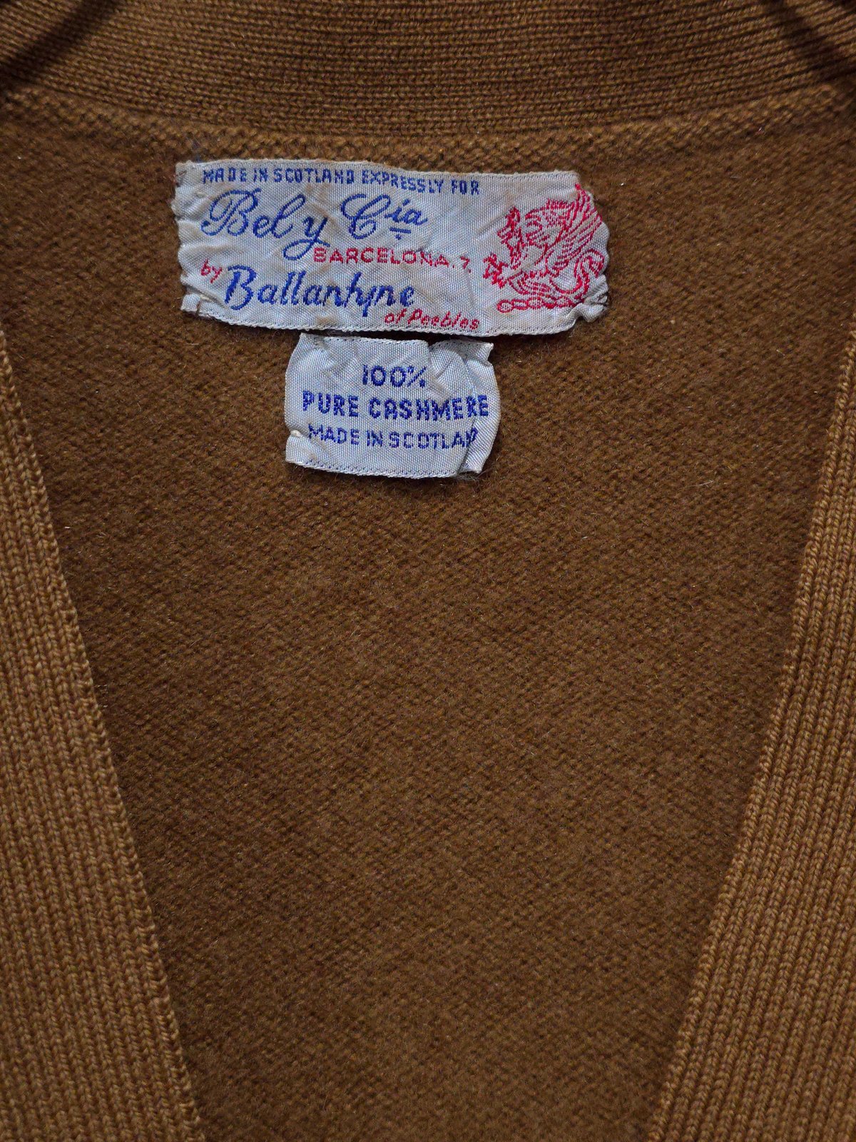 Ballantyne｜ Pure Cashmere Sleeveless Cardigan｜