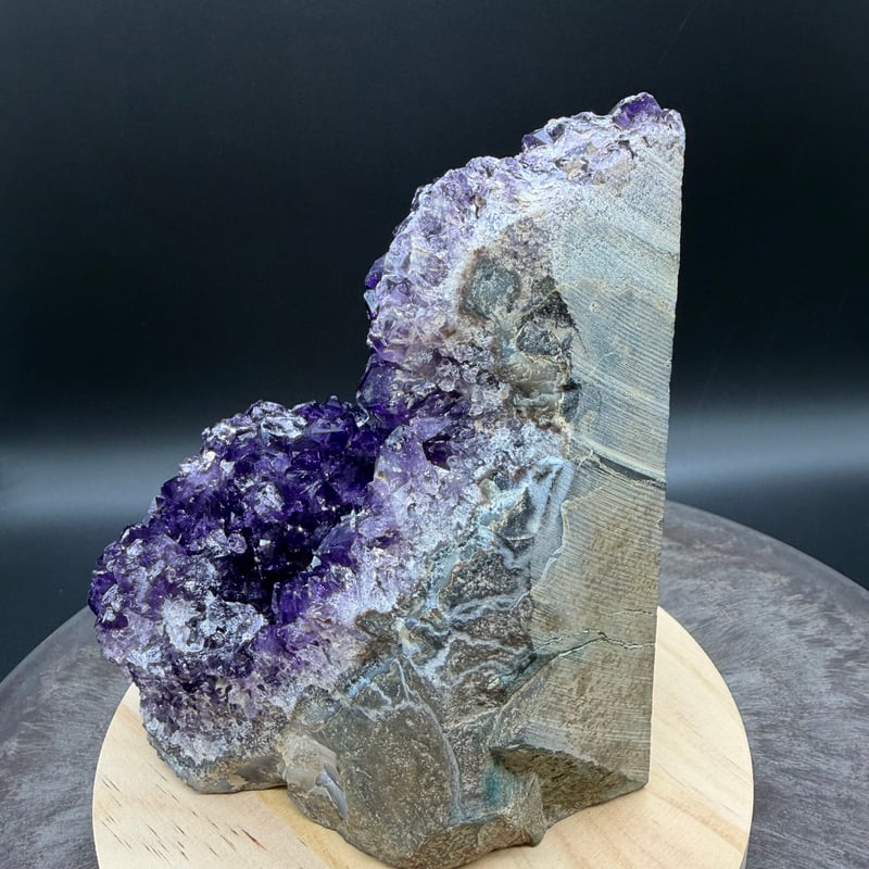 女王の癒し】アメジスト原石 | エストレーラストーン