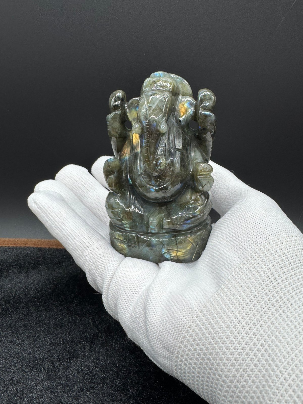 光と知恵】ラブラドライトのガネーシャ | エストレーラストーン